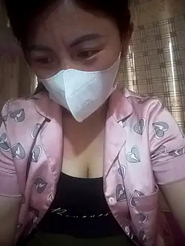 Snapshot of IORio_2X chatting on April 2, 2026, 6:53 am IORio 2X online show from April 2, 2026, 6:53 am