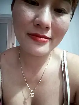 Snapshot of Lucxy-ki6 chatting on May 15, 2026, 1:20 pm Lucxy-ki6 online show from May 15, 2026, 1:20 pm