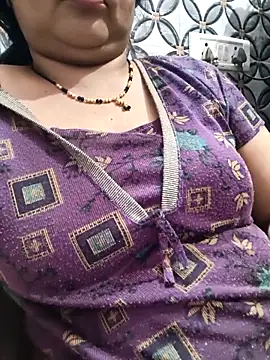 Snapshot of Gujju_bhabhi69 chatting on April 13, 2026, 4:22 pm Gujju bhabhi69 online show from April 13, 2026, 4:22 pm