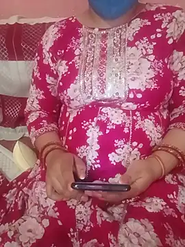 Snapshot of Gujju_bhabhi69 chatting on May 19, 2026, 10:11 am Gujju bhabhi69 online show from May 19, 2026, 10:11 am