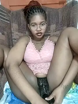 Hotsexyberry222 online show from April 16, 2026, 5:57 pm