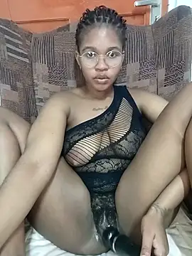 Snapshot of Hotsexyberry222 chatting on April 20, 2026, 12:30 pm Hotsexyberry222 online show from April 20, 2026, 12:30 pm