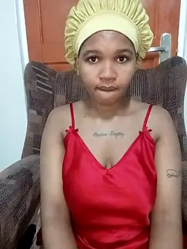 Hotsexyberry222 online show from April 8, 2026, 6:31 pm