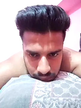 Decentlover67 online show from May 25, 2026, 7:01 pm