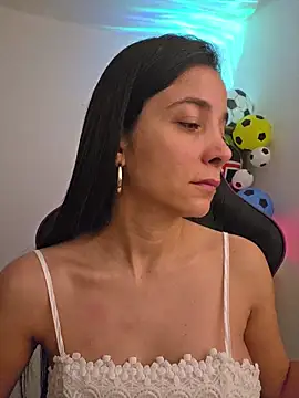 Snapshot of miaeyex chatting on June 25, 2026, 12:10 pm miaeyex online show from June 25, 2026, 12:10 pm