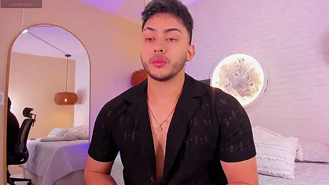 Snapshot of Dylan_vega01 chatting on March 19, 2026, 1:00 pm Dylan vega01 online show from March 19, 2026, 1:00 pm