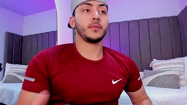 Snapshot of Dylan_vega01 chatting on April 9, 2026, 9:32 pm Dylan vega01 online show from April 9, 2026, 9:32 pm