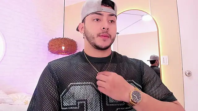 Snapshot of Dylan_vega01 chatting on April 7, 2026, 1:46 pm Dylan vega01 online show from April 7, 2026, 1:46 pm