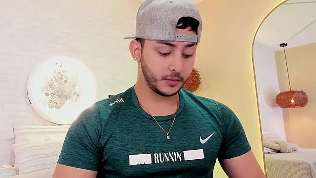 Snapshot of Dylan_vega01 chatting on April 10, 2026, 12:56 pm Dylan vega01 online show from April 10, 2026, 12:56 pm