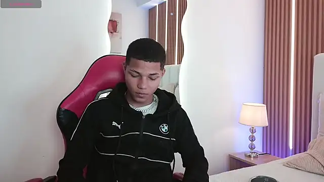 Snapshot of Kelvin_Josue chatting on May 3, 2026, 8:56 pm Kelvin Josue online show from May 3, 2026, 8:56 pm