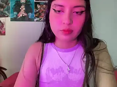 sakuraluna  online show from April 6, 2026, 3:57 pm