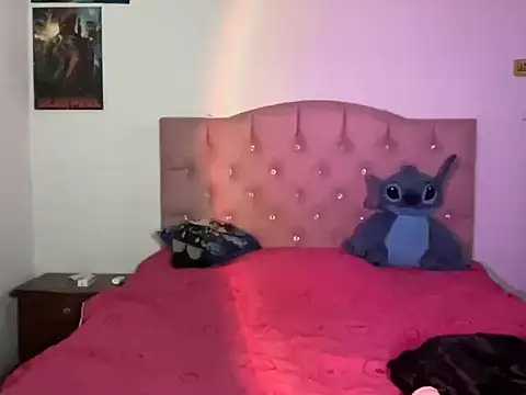 sakuraluna  online show from March 28, 2026, 11:39 pm