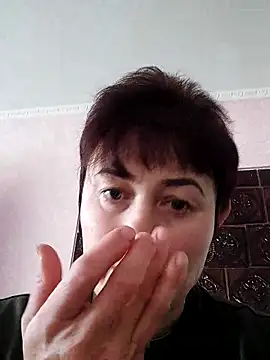 valeryXmur online show from April 14, 2026, 7:46 am