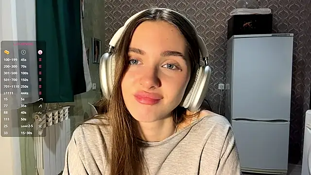 Veluxe online show from April 14, 2026, 5:07 pm