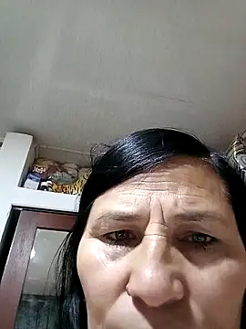 Ladygreeneyes online show from April 21, 2026, 2:14 am