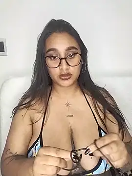 Mia skyy18 online show from April 10, 2026, 12:17 am