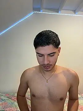 Snapshot of ApoloGray__ chatting on May 30, 2026, 8:14 pm ApoloGray online show from May 30, 2026, 8:14 pm