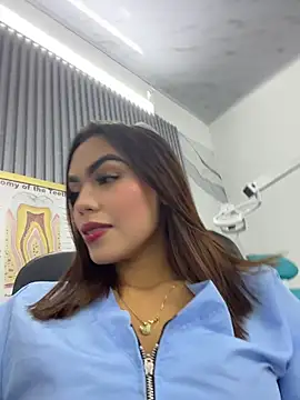 daniela-sexy online show from July 16, 2026, 1:52 pm