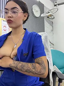 Snapshot of daniela-sexy chatting on May 23, 2026, 4:28 pm daniela-sexy online show from May 23, 2026, 4:28 pm