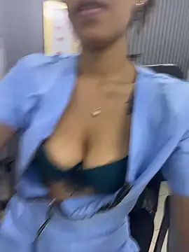 daniela-sexy online show from July 17, 2026, 2:58 pm
