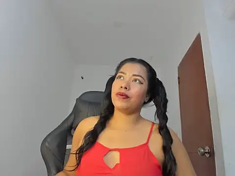 alannaht online show from April 4, 2026, 3:07 pm