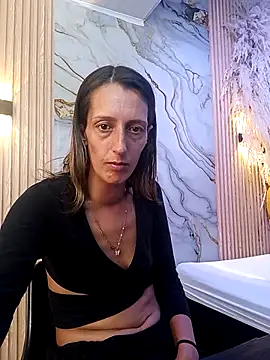 Karolynrousse  online show from March 26, 2026, 5:00 pm