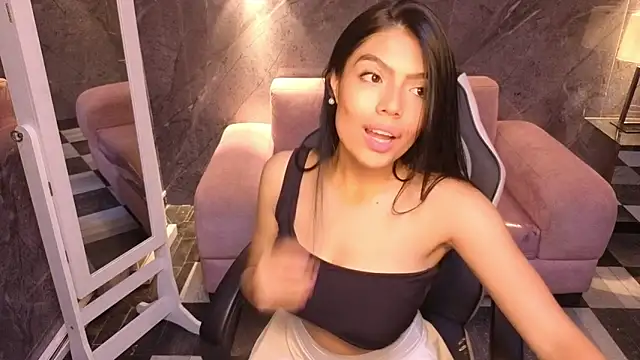 Snapshot of _Charlottee_b chatting on May 29, 2026, 8:04 pm Charlottee b online show from May 29, 2026, 8:04 pm