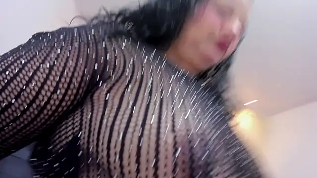 MAYTE1096 online show from March 28, 2026, 7:37 pm