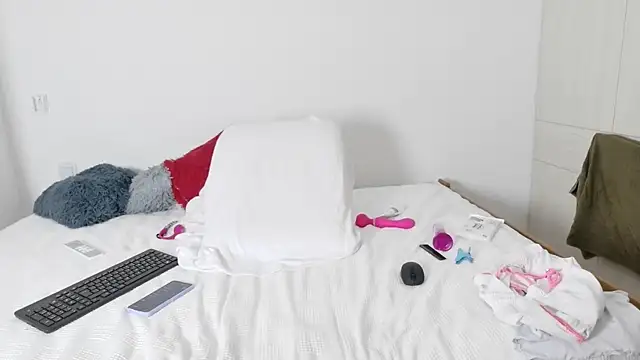 Kataleyax5362999 online show from April 11, 2026, 8:18 am