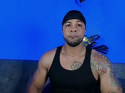 Rocco Corvus online show from April 4, 2026, 12:06 am