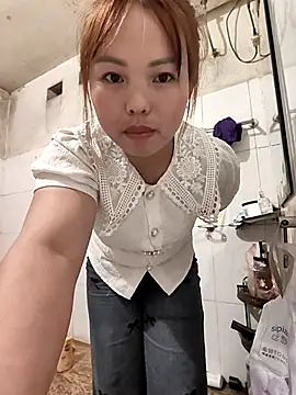 Snapshot of Mina_xYx chatting on March 21, 2026, 1:59 pm Mina xYx online show from March 21, 2026, 1:59 pm