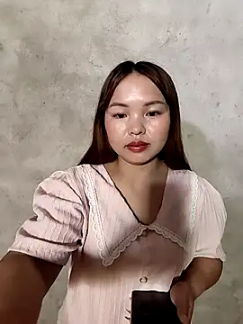 Snapshot of Mina_xYx chatting on April 8, 2026, 12:01 am Mina xYx online show from April 8, 2026, 12:01 am