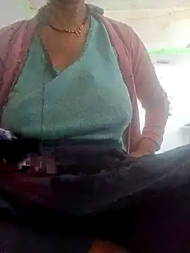 Mona ji32 online show from April 6, 2026, 4:46 am