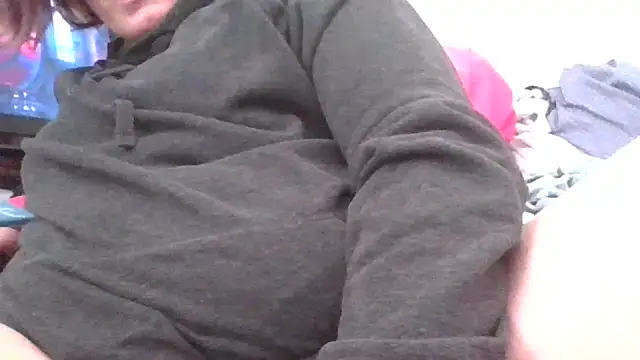 kitty-kitten82 online show from March 24, 2026, 5:57 pm