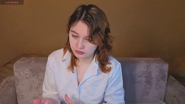 Snapshot of ElizabethRedWings chatting on April 24, 2026, 6:10 pm ElizabethRedWings online show from April 24, 2026, 6:10 pm