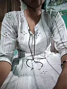 model seela online show from March 15, 2026, 10:44 am