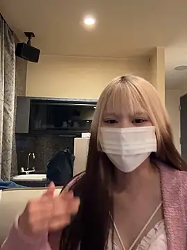 miku chan a online show from May 8, 2026, 12:09 pm