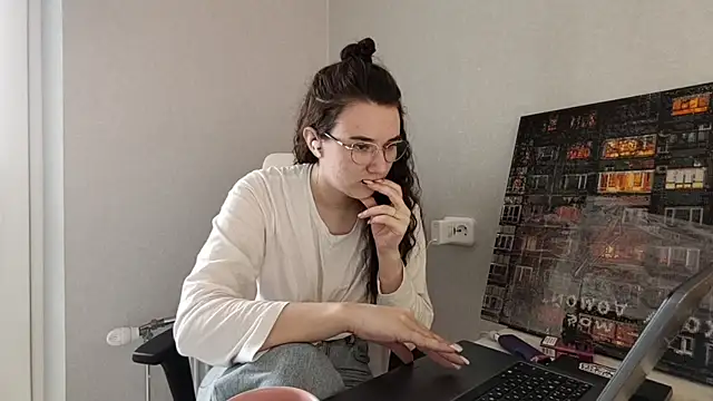 LaritaTocchio online show from March 29, 2026, 7:21 am