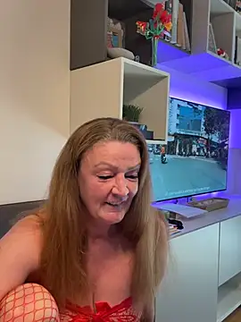Milf-Gabi online show from May 17, 2026, 8:25 am