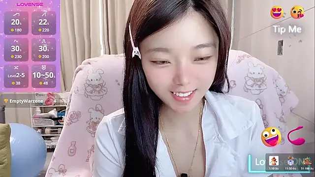 Snapshot of Puting_q chatting on April 15, 2026, 5:24 am Puting q online show from April 15, 2026, 5:24 am