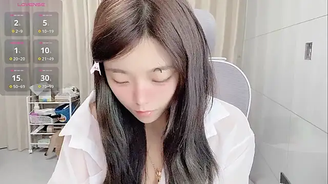 Snapshot of Puting_q chatting on March 31, 2026, 4:25 am Puting q online show from March 31, 2026, 4:25 am