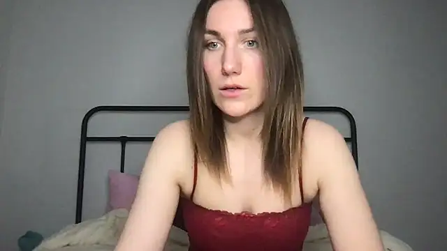 Juliadaheim online show from April 2, 2026, 6:03 pm