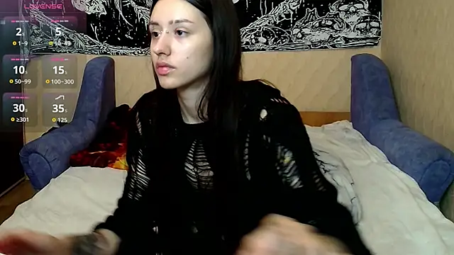 Snapshot of Finelia chatting on July 25, 2026, 8:04 pm Finelia online show from July 25, 2026, 8:04 pm