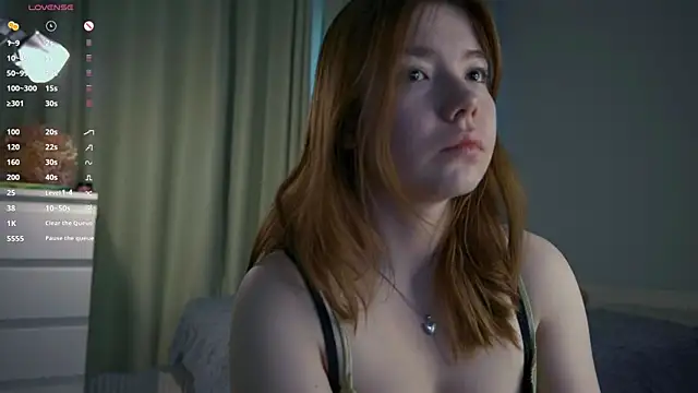 LakishaSoliani online show from April 15, 2026, 2:21 pm