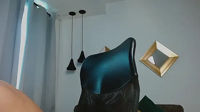 Vezzx online show from April 1, 2026, 6:27 pm