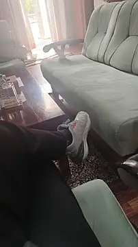 xyz 2giT online show from April 20, 2026, 4:15 am