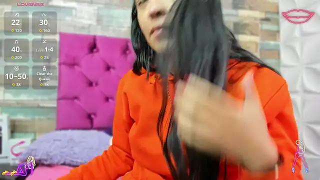 Snapshot of LITTLE-NESSA chatting on May 25, 2026, 12:15 pm LITTLE-NESSA online show from May 25, 2026, 12:15 pm