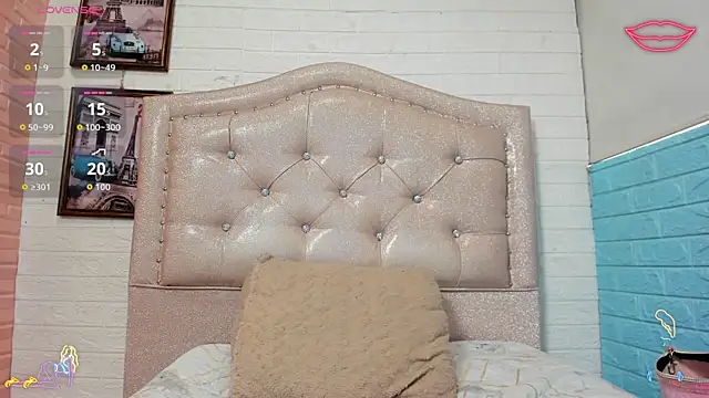 Snapshot of LITTLE-NESSA chatting on May 8, 2026, 5:28 pm LITTLE-NESSA online show from May 8, 2026, 5:28 pm