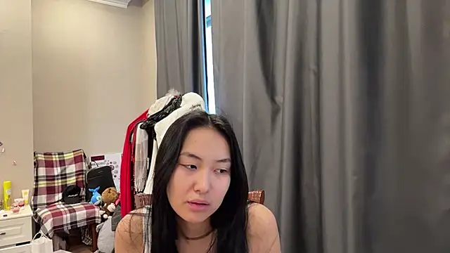 Snapshot of SinaGervasi chatting on April 4, 2026, 11:39 am SinaGervasi online show from April 4, 2026, 11:39 am