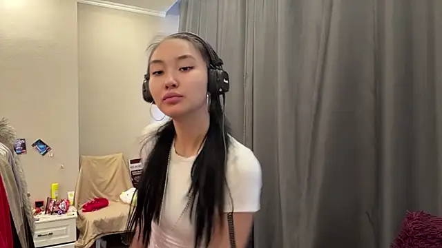 Snapshot of SinaGervasi chatting on March 30, 2026, 11:33 am SinaGervasi online show from March 30, 2026, 11:33 am